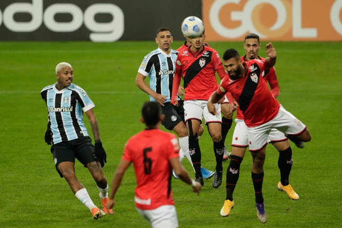 Não assistiu ao jogo? Leia aqui o resumo e ficha técnica da partida entre Grêmio e Atlético-GO pelo Campeonato Brasileiro
