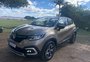 Captur 2022 tem visual e interior renovados, e novo motor 1.3 turbo flex faz a diferença