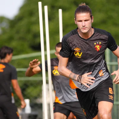 Iago Maidana, zagueiro do Sport Recife, que disputa o Campeonato Brasileiro da Série A 2020.Indexador: Photographer:Thiago Lemos<!-- NICAID(14710770) -->