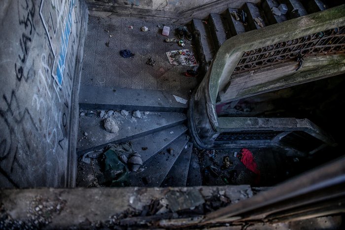 Escadaria interna está fechada para o uso dos pedestres