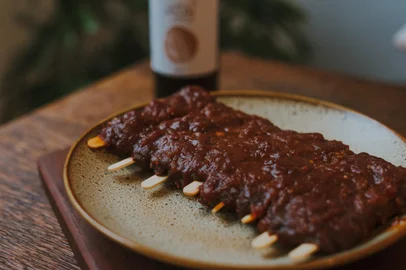 roteiro da sara , O.V.N.I. Vegano<!-- NICAID(14841847) -->