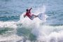 25.07.2021 - Jogos OlÃ­mpicos TÃ³quio 2020 - Equipe do surf do Time Brasil disputa a qualificatÃ³ria em Tsurigasaki Surfing Beach. Na foto, destaque para o atleta Gabriel Medina. Foto: Miriam Jeske/COB<!-- NICAID(14844045) -->