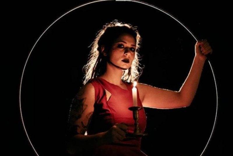 Artista caxiense Marina lança single Lunares<!-- NICAID(14845691) -->