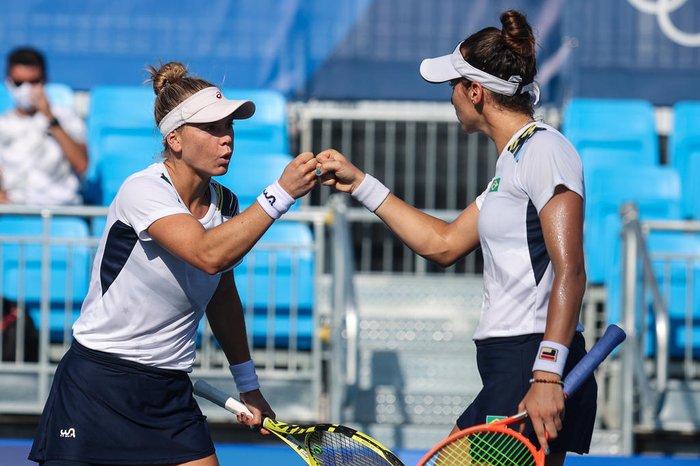 Laura Pigossi e Luísa Stefani em Tóquio: a saga da dupla brasileira de tênis  que é sensação nos Jogos Olímpicos