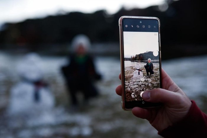 Neve acumulada proporcionou momentos de diversão aos turistas