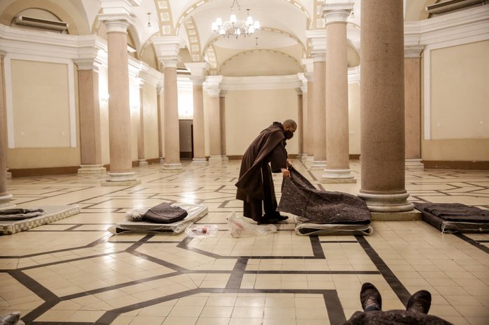 Moradores de rua ficaram hospedados no Salão Nobre da Catedral Metropolitana