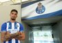 Léo Borges é apresentado pelo Porto e destaca formação no Inter: "Muito importante"