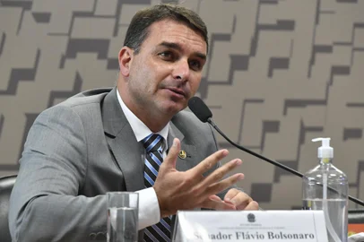 Comissão de Desenvolvimento Regional e Turismo (CDR) realiza reunião para instalação e eleição de presidente e vice-presidente para o biênio 2021/2022. À mesa, vice-presidente eleito da CDR, senador Flávio Bolsonaro (Republicanos-RJ). Foto: Leopoldo Silva/Agência Senado<!-- NICAID(14770564) -->
