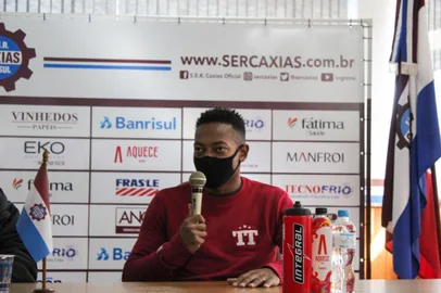 O atacante Juliano estará ausente dos próximos jogos do Caxias na Série D do Campeonato Brasileiro. O exame antidoping realizado ainda quando o jogador atuava no XV de Piracicaba, pela Série A2 do Paulistão, apresentou um resultado positivo, encontrando na urina do atleta a substância estimulante isometheptene, presente em remédios para dor de cabeça, considerada proibida pela Agência Mundial Antidoping (WADA, na sigla em inglês). <!-- NICAID(14824438) -->
