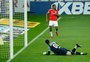Edenilson comemora bom momento no Inter