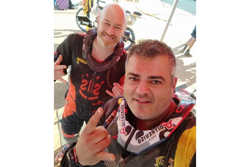 Luciano Anacleto, o Fantasma, e Leandro Rad, que participaram do Rally dos Sertões 2021, finalizado no final de semana.