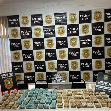 Apreensão da Draco da policia civil em R$ 800.000<!-- NICAID(14887043) -->