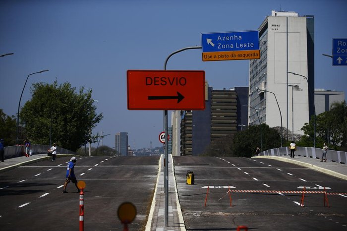 Entre os problemas detectados, estavam o rompimento de vigas nos apoios dos dois encontros e da junta de dilatação, o esgotamento da vida útil dos aparelhos de apoio e o entupimento dos drenos, entre outros, que foram reparados
