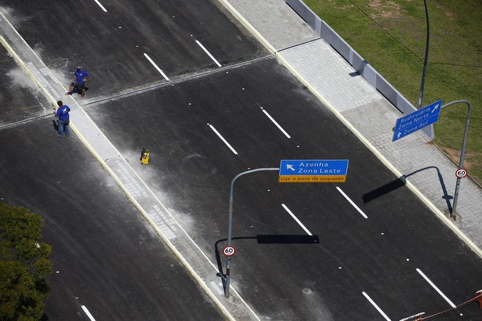 Construção, localizada na Avenida Borges de Medeiros, recebeu recuperação de pilares e vigas, tratamento da armadura e do concreto, bem como de fissuras e rachaduras, reforço da viga longitudinal central e lajes de transição