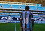Douglas Costa se reúne com direção do Grêmio, e saída volta a ser cogitada