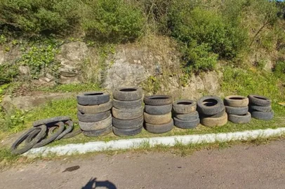 Vigilância Ambiental coletou cerca de 600 pneus nas ruas de Caxias neste ano; saiba como descartar corretamente<!-- NICAID(14903771) -->
