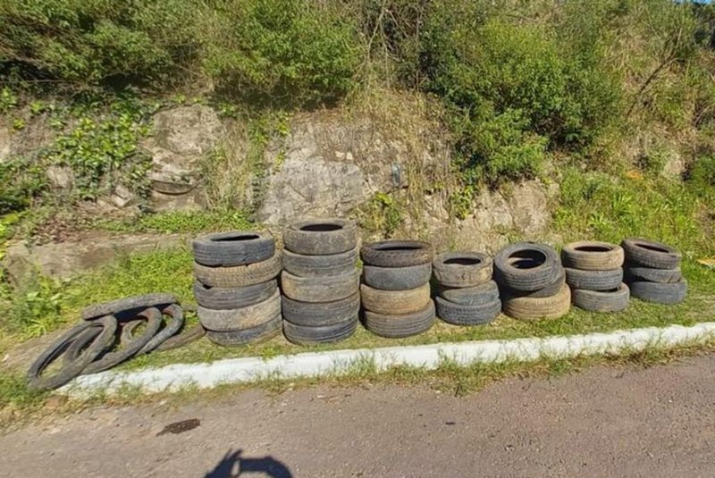 Vigilância Ambiental coletou cerca de 600 pneus nas ruas de Caxias neste ano; saiba como descartar corretamente<!-- NICAID(14903771) -->