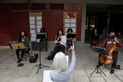 PORTO ALEGRE, RS, BRASIL - 2021.04.10 - Governo alemão reconhece trabalho feito pela Orquestra Villa-lobos. (Foto: ANDRÉ ÁVILA/ Agência RBS)<!-- NICAID(14906177) -->