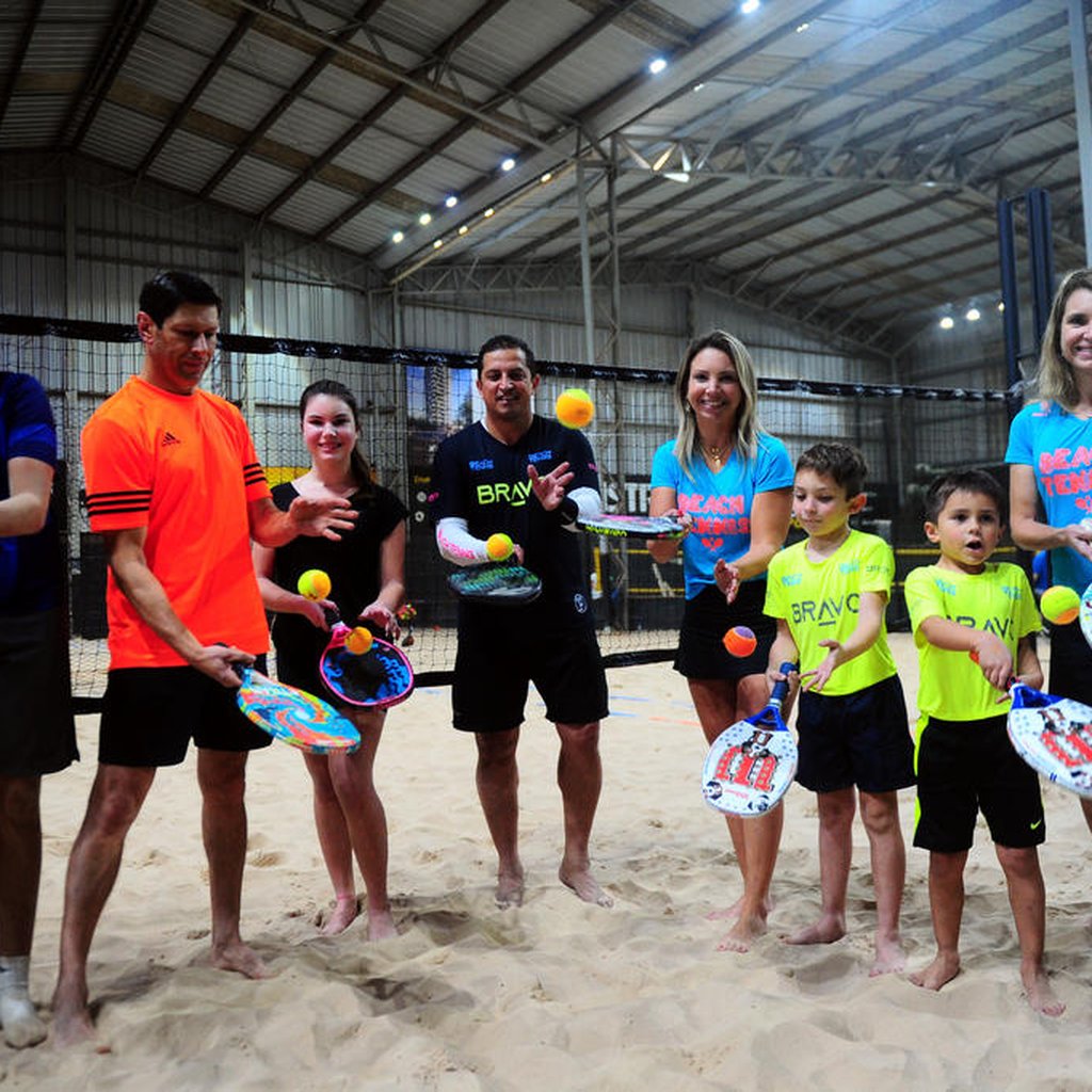 Pés na areia: beach tennis vira esporte da vez e conquista cada vez mais  adeptos na Serra