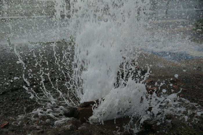 Vazamento vai deixar dezenas de bairros de Gravataí sem água