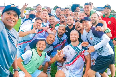 São Paulo empata com o Avenida e avança para as quartas de final da Divisão de Acesso.<!-- NICAID(14917547) -->