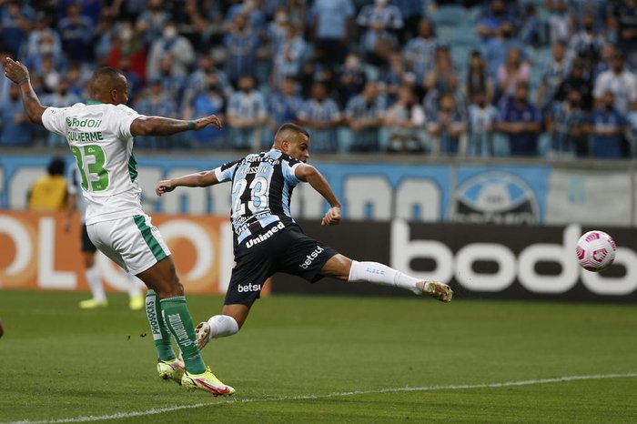 Alisson fala sobre início de trabalho de Mancini e valoriza vitória do Grêmio: É um começo