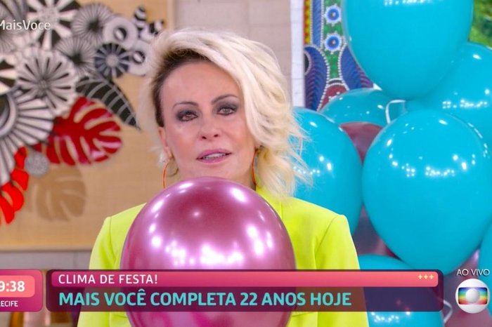 Apresentadora da Globo se emociona após reportagem de mulheres no