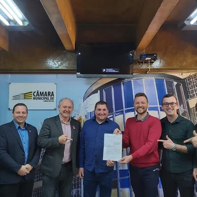 Grupo de vereadores de Caxias do Sul  apresenta indicação ao prefeito pelo fim do uso da máscara em ambientes abertos.<!-- NICAID(14919650) -->
