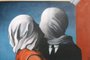 Os Amantes, de René Magritte<!-- NICAID(14926070) -->