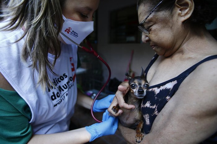 Projeto é vinculado à ONG Médicos do Mundo, que é composta por profissionais de saúde de diversas áreas