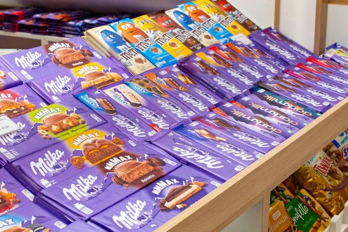 Maior rede de chocolates do mundo abre 'super store' na capital do doce