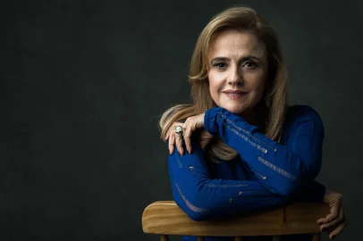 Marieta Severo é a Sophia de O Outro Lado do Paraíso.<!-- NICAID(13510319) -->
