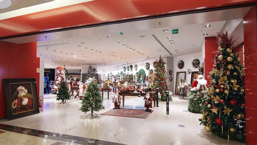 Shopping de Porto Alegre abre loja exclusivamente para vender produtos de Natal; veja fotos | GZH Shopping de Porto Alegre abre loja exclusivamente para vender produtos de Natal; veja fotos | GZH
