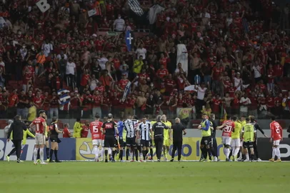 PORTO ALEGRE, RS, BRASIL,  06/11/2021- Gre-Nal 434: jogo válido pela 30ª rodada do Campeonato Brasileiro, no estádio Beira-rio. Foto:  Mateus Bruxel / Agencia RBS<!-- NICAID(14934504) -->