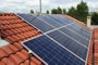 CAXIAS DO SUL, RS, BRASIL (17/01/2018). Energia Solar. José Janczak mostra o equipamento de energia solar que gera eletricidade para consumo doméstico. (Roni Rigon/Pioneiro).<!-- NICAID(13369421) -->