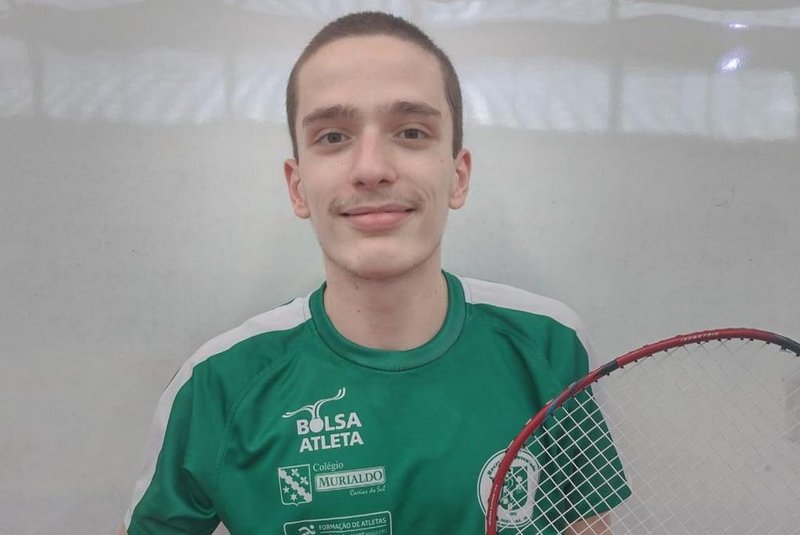 o atleta arthur zaneti, do recreio da juventude/murialdo, foi convocado para a seleção brasileira de badminton<!-- NICAID(14936607) -->