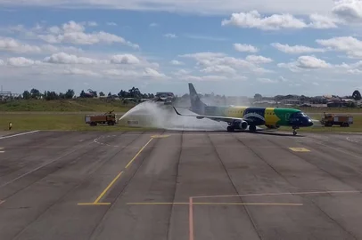 Batismo de aeronave marca os 10 anos da operação da Azul em Caxias do Sul.<!-- NICAID(14937540) -->