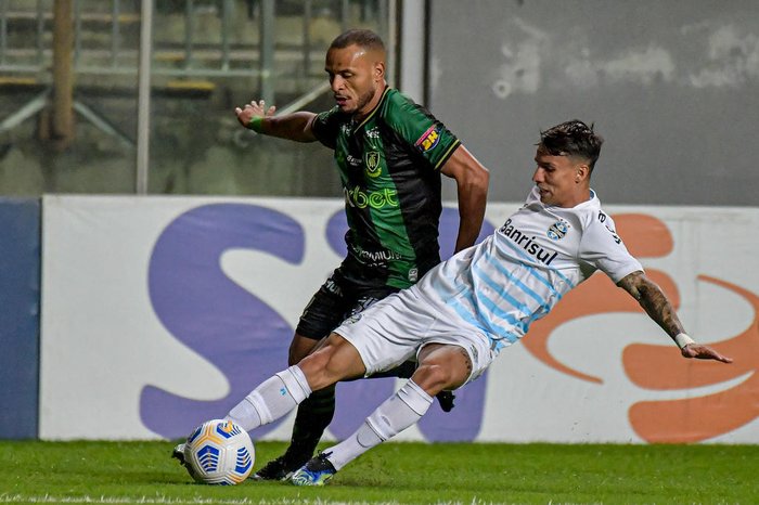 Veja os melhores momentos de América-MG 3 x 1 Grêmio