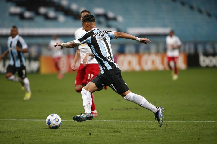 Dê nota aos jogadores de Grêmio x Bragantino hoje