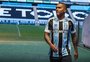 Douglas Costa fala sobre o orgulho negro: "Quebramos várias barreiras" 