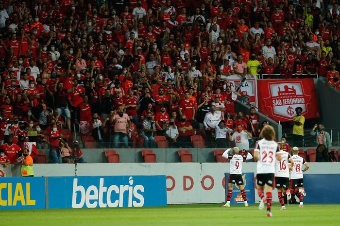 Não assistiu ao jogo? Leia aqui o resumo e ficha técnica da partida entre Inter e Flamengo pelo Campeonato Brasileiro