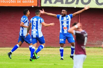 CAXIAS DO SUL, RS, BRASIL, 14/08/2021. Caxias x Esportivo, jogo válido pela 11ª rodada do Grupo 8 da série D do Campeonato Brasileiro e realizado no estádio Centenário. Jogo conhecido como Clássico da Polenta. (Porthus Junior/Agência RBS)<!-- NICAID(14862696) -->