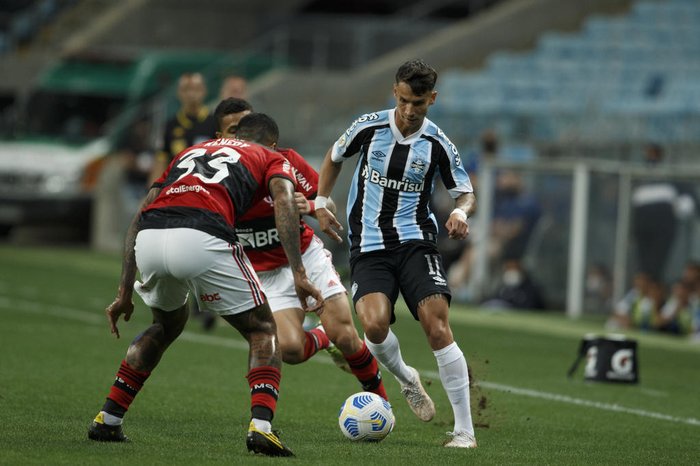 Dê nota aos jogadores de Grêmio x Flamengo hoje