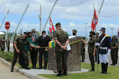 PORTO ALEGRE, RS, BRASIL,  06/12/2021- Inauguração do Largo General Miotto, com a presença do vice-presidente da República, Hamilton Mourão.  Ronaldo Bernardi / Agencia RBS<!-- NICAID(14960270) -->