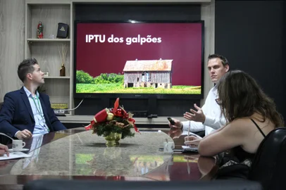 Em coletiva de imprensa no dia 8 de dezembro, prefeitura de Feliz apresentou novos regramentos para cobrança de IPTU no município. Propostas dependem de aprovação da Câmara de Vereadores<!-- NICAID(14967313) -->