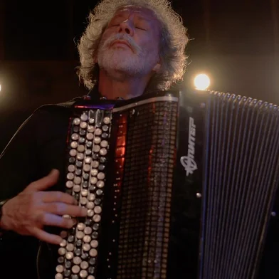 Acordeonista Oscar dos Reis lança clipe em homenagem ao centenário de Astor Piazzolla<!-- NICAID(14974323) -->