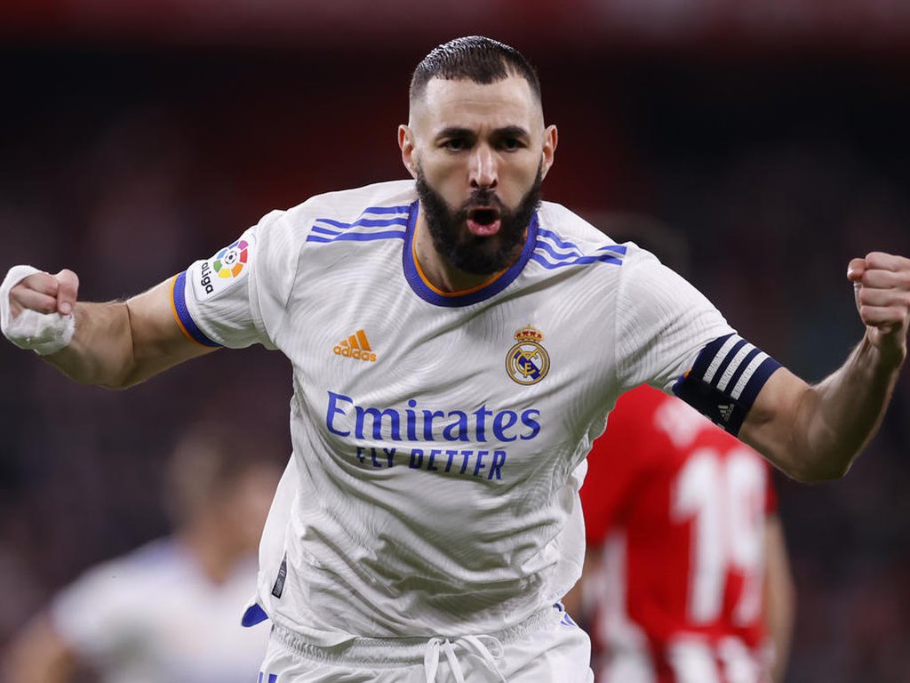 Karim Benzema, do Real Madrid, é eleito melhor jogador do mundo; confira  outros vencedores - Folha PE