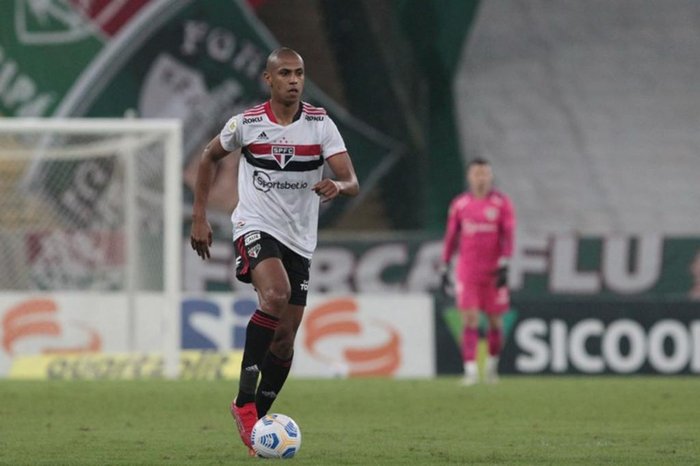 Anunciado pelo Grêmio, Bruno Alves tem acerto para prorrogar contrato ao final do empréstimo