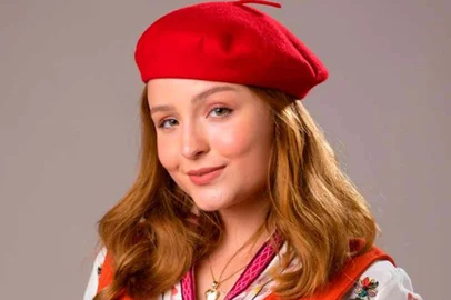Larissa Manoela se diz empolgada com estreia na Globo como protagonista de Além da Ilusão<!-- NICAID(14985565) -->