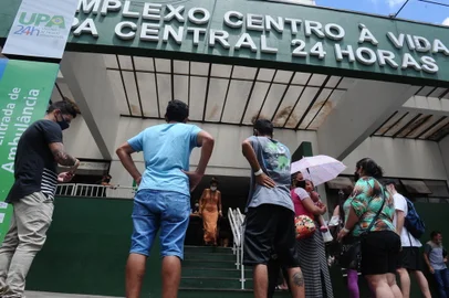 CAXIAS DO SUL, RS, BRASIL (14/01/2022)Movimento intenso na UPA Central. (Antonio Valiente/Agência RBS)<!-- NICAID(14989927) -->